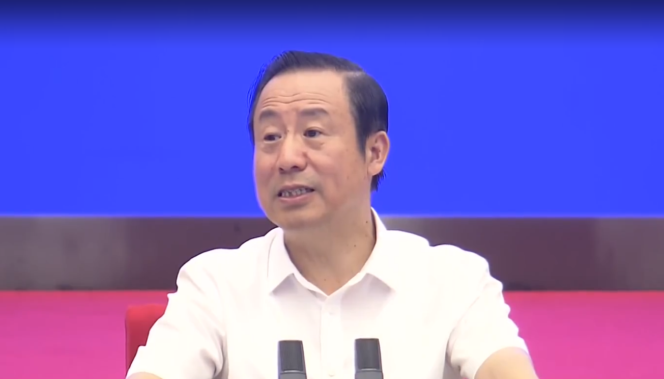 省委書(shū)記、省人大常委會(huì)主任許達(dá)哲講話(huà)